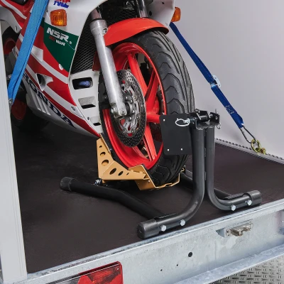 Afbeelding van Datona® Inrijklem motor en spanbanden motorfiets Met tankbescherming Zwart Goud