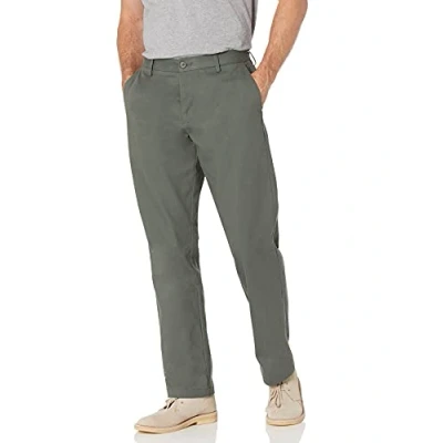Image de Amazon Essentials Pantalon chino infroissable à devant plat pour homme (disponible en grande taille large), olive, 86,4 x 78,7 cm (l L)