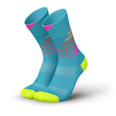 Afbeelding van INCYLENCE 1 paar hardloopsokken voor dames en heren met lichte compressie, Ladders Blue Pink