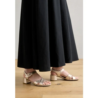 Afbeelding van Gabor Comfort Sandalen, Dames, Maat: 37.5, Puder Leer