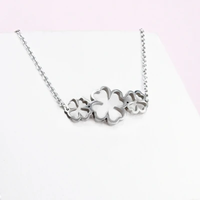 Image de Ponytail&amp;Co Collier avec 3 Trèfles Acier 38+6cm
