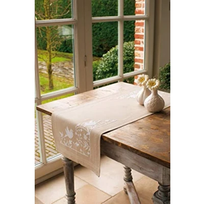 Afbeelding van Vervaco Tafelloper Witte vogels borduren (pakket) PN 0013131