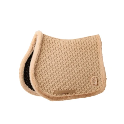 Image de Kentucky Horsewear Tapis de Selle Fake Fur Onion Quilt Saut BeigeVendu par Agradi