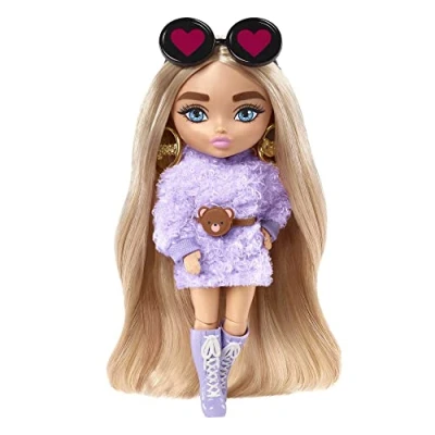 Afbeelding van Barbie Extra mini pop nr. 4 (14 cm) met paarse outfit, sokkel en accessoires, inclusief berenoren, zonnebril, speelgoed voor kinderen, HGP66