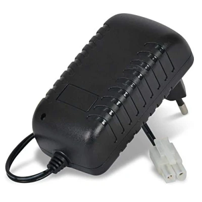 Afbeelding van Carson 500606081 Expert Charger NIMH 500 mA Eenvoudig te gebruiken RC Oplader Accessoires voor Modellen Betrouwbare prestaties Zwart