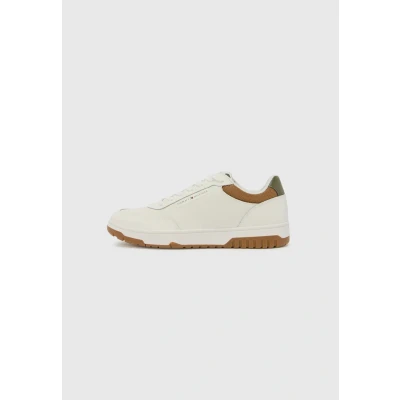 Afbeelding van Tommy Hilfiger TH Basket Core LTH FM0FM05629 Low Top, Blanc (écru/vert militaire), 5,5, écru, vert kaki, 39 EU