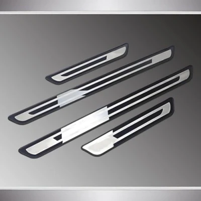 Afbeelding van AFSNT 4 stuks autodeurdorpelbeschermers voor Dacia Duster 3 2024 2025, autoaccessoires, roestvrij staal, welkomstdrempelbeschermingsstrips, zwart