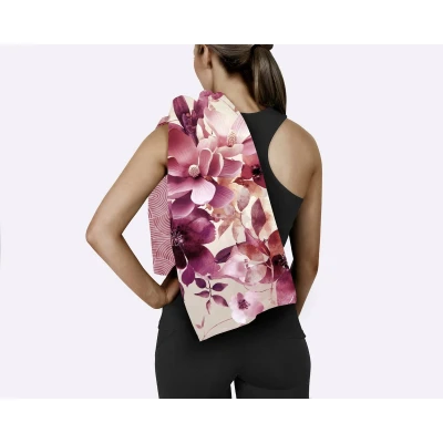 Afbeelding van Descanso Sporthanddoek 50x100 cm Bloemenprint Zandkleur Microvezel Oeko Tex Gecertificeerd