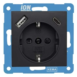 Afbeelding van ION industries stopcontact met randaarde en USB A + C kinderbeveiliging V1/J1 mat zwart (10.300.416) wandcontactdoos