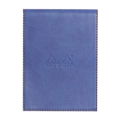 Afbeelding van RHODIA 128208C klembord + geniet notitieblok nr. 12 saffier 8,5 x cm gelinieerd 80 afneembare vellen wit Clairefontaine papier g/m potloodhouder kunstleer collectie Rhodiarama