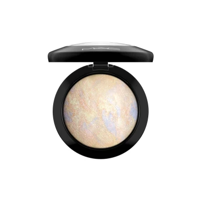 Afbeelding van MAC Mineralize Skinfinish Lightscapade 10 gram