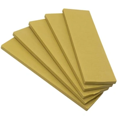 Afbeelding van SKIR&#039;CO 30 stuks 4 mm platte kunststof wiggen voor beglazing 40 x 100