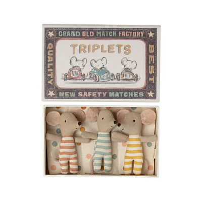 Afbeelding van Maileg knuffelmuisjes in luciferdoosje drieling 8 cm
