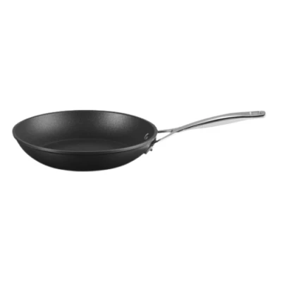 Afbeelding van Le Creuset Les Forgées Alu Koekenpan 24 cm met verbeterde anti aanbaklaag