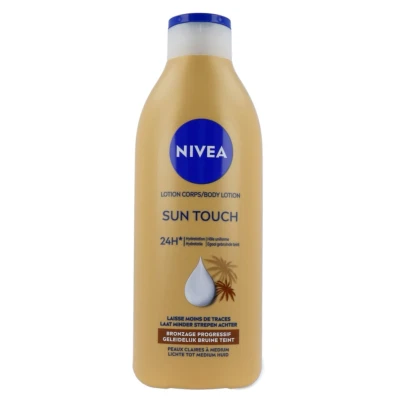 Afbeelding van NIVEA BRONZE EFFECT Voedende melk (1 x 400 ml), hydraterende verrijkt met ginkgo biloba en druivenpitolie, lichaamsverzorging, langdurige hydratatie