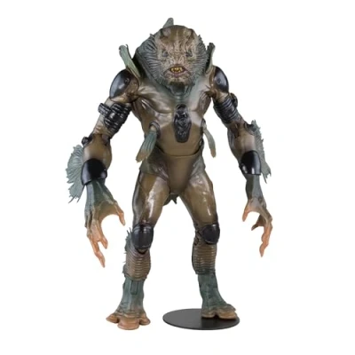 Afbeelding van Aquaman and the Lost Kingdom DC Multiverse Megafig Action Figure Sunken Citadel Pirate 30 cm