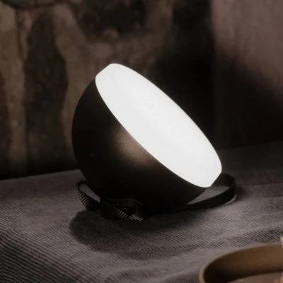 Afbeelding van New Works Sphere LED oplaadbare lamp IP67 donker brons