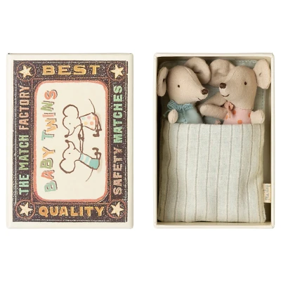 Afbeelding van Maileg knuffelmuisjes babytweeling in luciferdoosje 8 cm