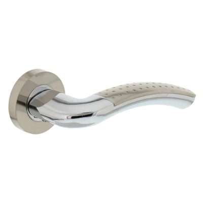 Afbeelding van Intersteel Deurklink chroom / nikkel Sharon Ø52x10 mm