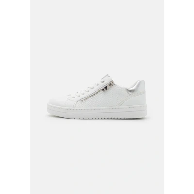 Afbeelding van Marco Tozzi 2 23718 42, damessneakers, Witte kam