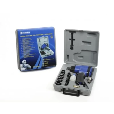 Afbeelding van MICHELIN 6710850000 Pneumatische 1/2&quot; Slagmoersleutel incl. 10 Doppen fles olie Koffer Luchtverbruik : 220 l/min Werkdruk 6 bar,Zwart