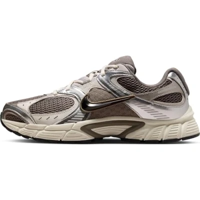 Afbeelding van NIKE v5 rnr men&#039;s shoes Lage sneakers heren Bruin