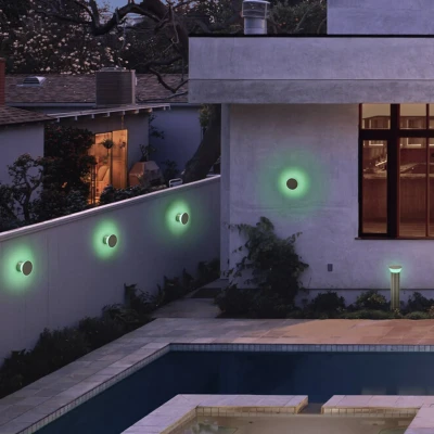 Afbeelding van LEDVANCE SMART+ Outdoor WiFi wandlamp 10W, 850lm, grijs, met warm wit licht (3000K) en 16 miljoen kleuren, hoogwaardige roestvrijstalen behuizing,bedienbaar via app,compatibel Amazon,Google Co.