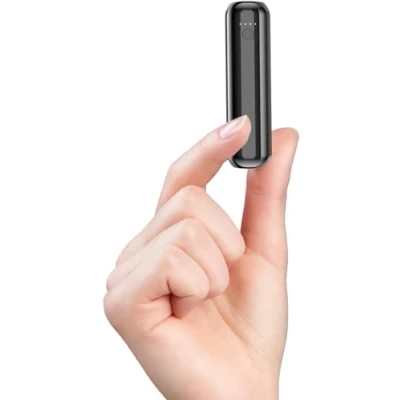 Afbeelding van Mini Power Bank, 5000 mAh, klein maar krachtig, compacte en slanke powerbank met 2,4 A uitgang, mobiele telefoonoplader voor iPhone, Samsung Galaxy meer (zwart)