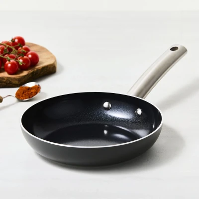 Afbeelding van ISENVI Murray keramische koekenpan 20 CM RVS greep Antraciet Keramisch 100% PFAS, PTFE en PFOA vrij duurzaam Unieke Antiaanbaklaag Non stick bodem Vaatwasbestendig Geschikt voor alle warmtebronnen inclusief inductie
