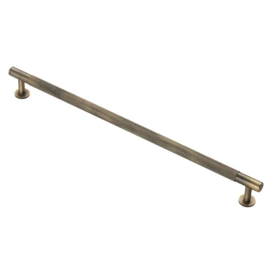 Afbeelding van Fingertip Designs Meubelgreep &quot;Knurled&quot; 320mm Antiek Messing