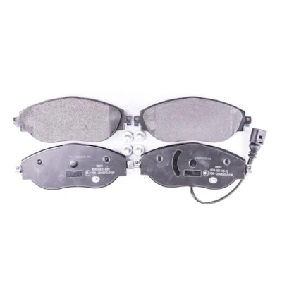 Afbeelding van HELLA 8DB 355 015 921 Remblokkenset Met slijtage waarschuwingscontact remzadelschroef VOLKSWAGEN: Sharan II, Golf 7, 7 Variant