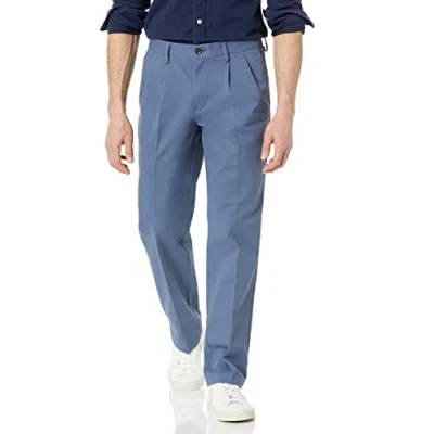 Image de Amazon Essentials Pantalon chino plissé infroissable pour homme (disponible en grande taille large), indigo, 81,3 x 71,1 cm (l L)