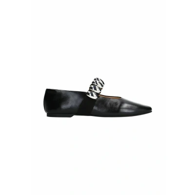 Afbeelding van Sacha Dames Zwarte leren ballerina&#039;s met zilverkleurige studs Maat 41