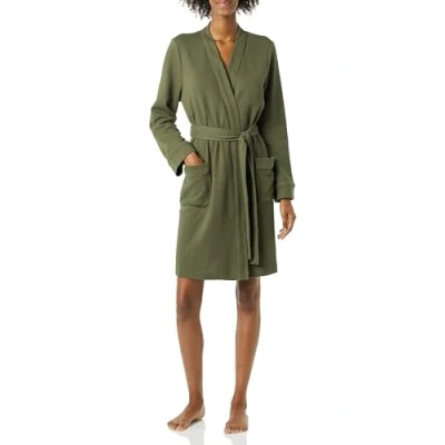 Image de Amazon Essentials Peignoir mi long léger gaufré pour femme (disponible en grande taille), olive, taille M