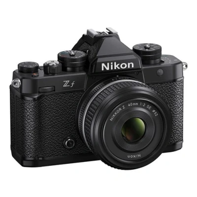 Image de Nikon Z f + NIKKOR 40 mm f/2.0