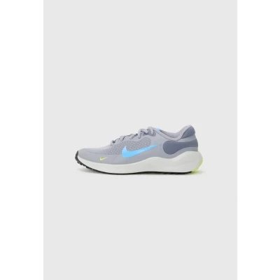 Afbeelding van Nike Performance Revolution 7 Unisex Hardloopschoenen voor op de weg kinderen, Maat: 32, Cement grey/university blue/light carbon/volt