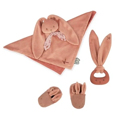 Afbeelding van Kaloo Lapinoo Mijn Eerste Cadeauset Terracotta De Set Is Het Perfecte Geboortecadeau Voor Baby&#039;s Bestaat Uit Een Konijn Knuffeldoekje, Bijtring En Kleurige Slofjes In Mooie Geschenkdoos