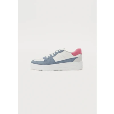 Afbeelding van TOM Tailor Sneakers laag skywhite, Dames, Maat: 40, Sky white Imitatieleer/ textiel