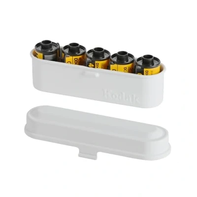 Afbeelding van KODAK Filmbehuizing voor 5 rollen 35 mm folie, compacte retro stalen behuizing het sorteren en beschermen van folierollen (wit)