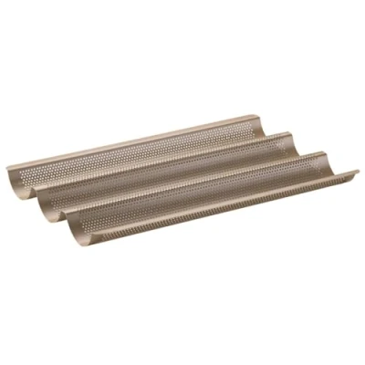 Afbeelding van Zenker Set van 3 geperforeerde bakplaten voor knapperige eetstokjes, antiaanbaklaag ter voorkoming plakken, hittebestendig tot +230 C, 38,5 x 25 cm