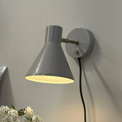 Afbeelding van Dyberg Larsen wandlamp Sleep, bruin, Ø 15 cm, staal
