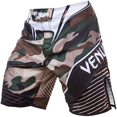 Afbeelding van Venum Camo Hero Fightshorts Green/Brown Camouflage XL