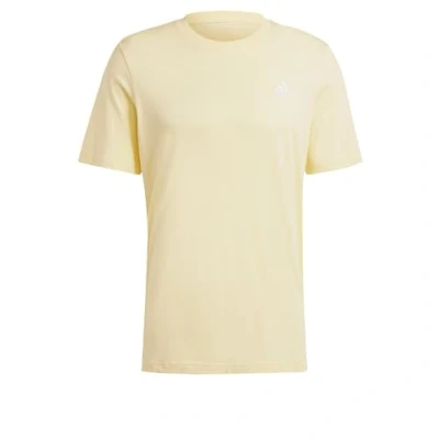 Afbeelding van adidas Sportswear Essentials Single Embroidered Small LOGO Tshirt basic, Heren, Maat: Medium, Almost yellow