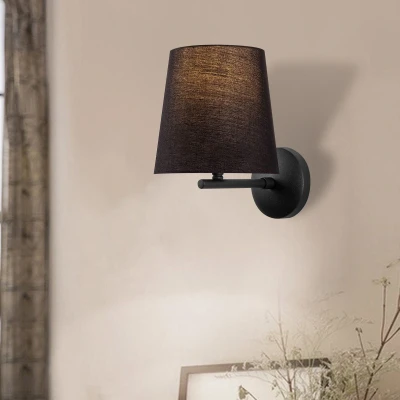 Afbeelding van Opviq Wandlamp Metalen Behuizing Stoffen Kap 18x22cm Zwart