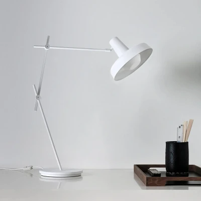 Afbeelding van GRUPA Arigato tafellamp, driedelige arm, wit