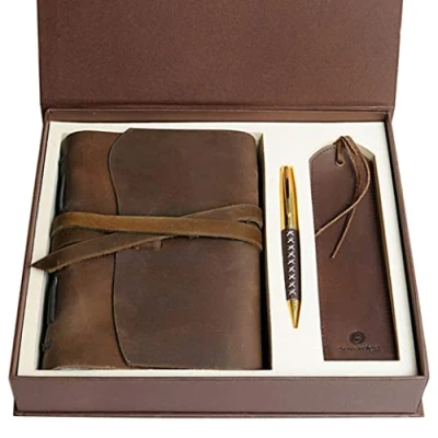 Afbeelding van Leren Notitieboek Cadeauset voor Vrouwen en Mannen A5 20x15 cm Lederen Dagboek + Pen Leer Bladwijzer Vintage Gebonden Notitieboekje 300 Ongevoerd Pagina&#039;s Notitieblok Reisdagboek Schetsboek