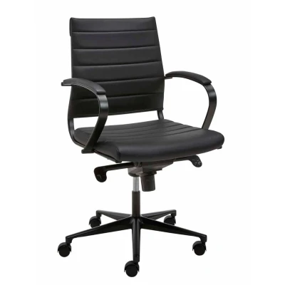 Afbeelding van Ergonomische bureaustoel design 600 lage rug Zwart frame en zwarte zitting met glijdoppen