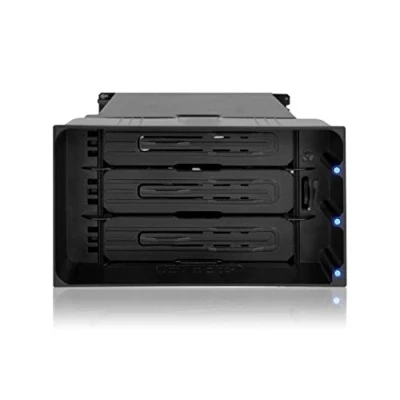 Afbeelding van IcyDock 3x3.5 SATA in 2x5.25 bay backplace cage 80mm fan