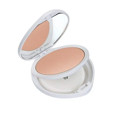 Afbeelding van Deborah Milano Pure SPF 15 formule met natuurlijke ingrediënten, 01 Fair, antioxiderende werking en modulaire dekking, geeft een beschermde gelijkmatige huid, 10 g