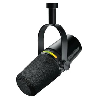 Image de Shure MV7+ Podcast Microphone. Enhanced Audio, LED Touch Panel, USB C &amp; XLR Outputs, Auto Level Mode, Digital Pop Filter, Reverb Effects, Podcasting, Streaming, Gen 2, Noir (Black)